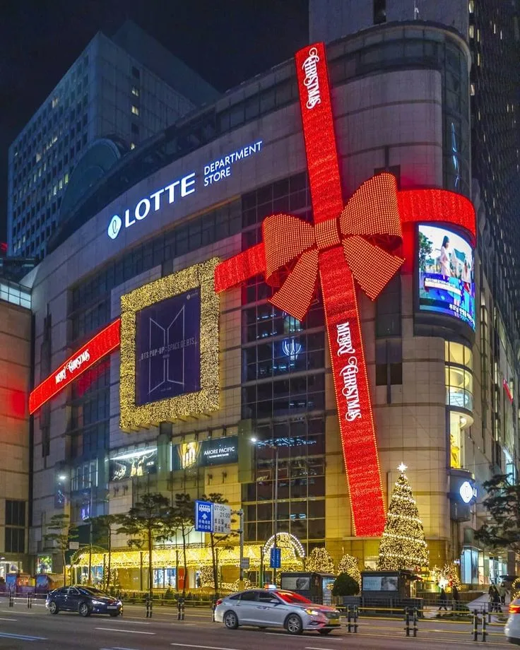 Celebrating Christmas in Korea, Lotte world